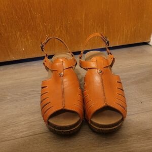 Dansko Orange/Tan Heels